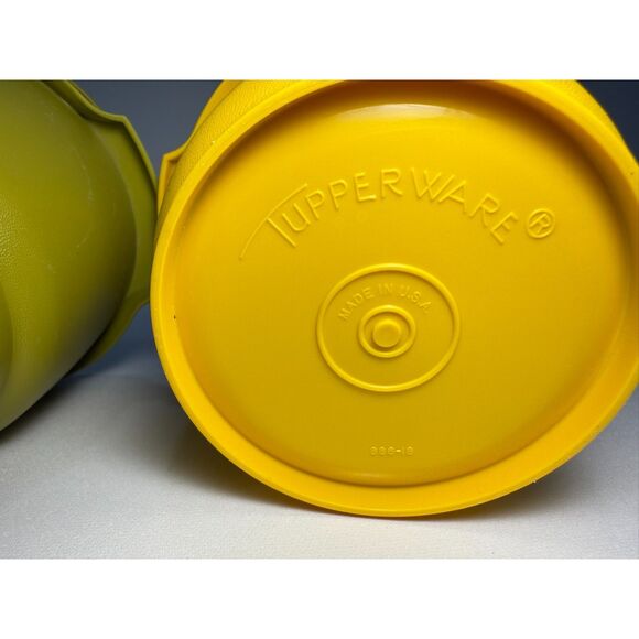 Vintage Tupperware 2 x Green 886-35, Yellow 886-18 with Lids Servalier Container - Picture 8 of 9